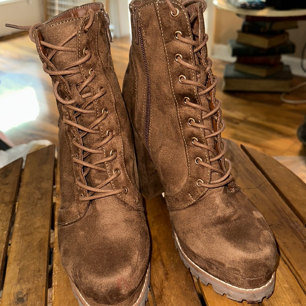 Liliana combat style vegan suede boots|5” wrapped heels|inside zips. EUC SZ 10